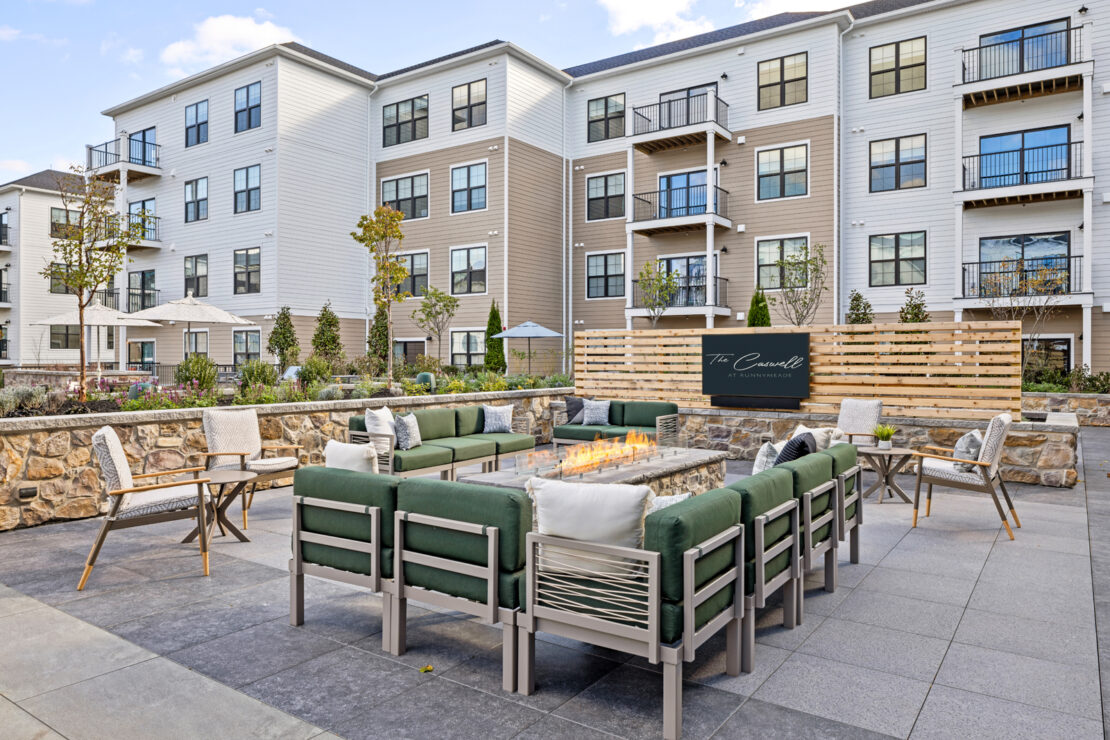 Gallery Image (2 of 6)